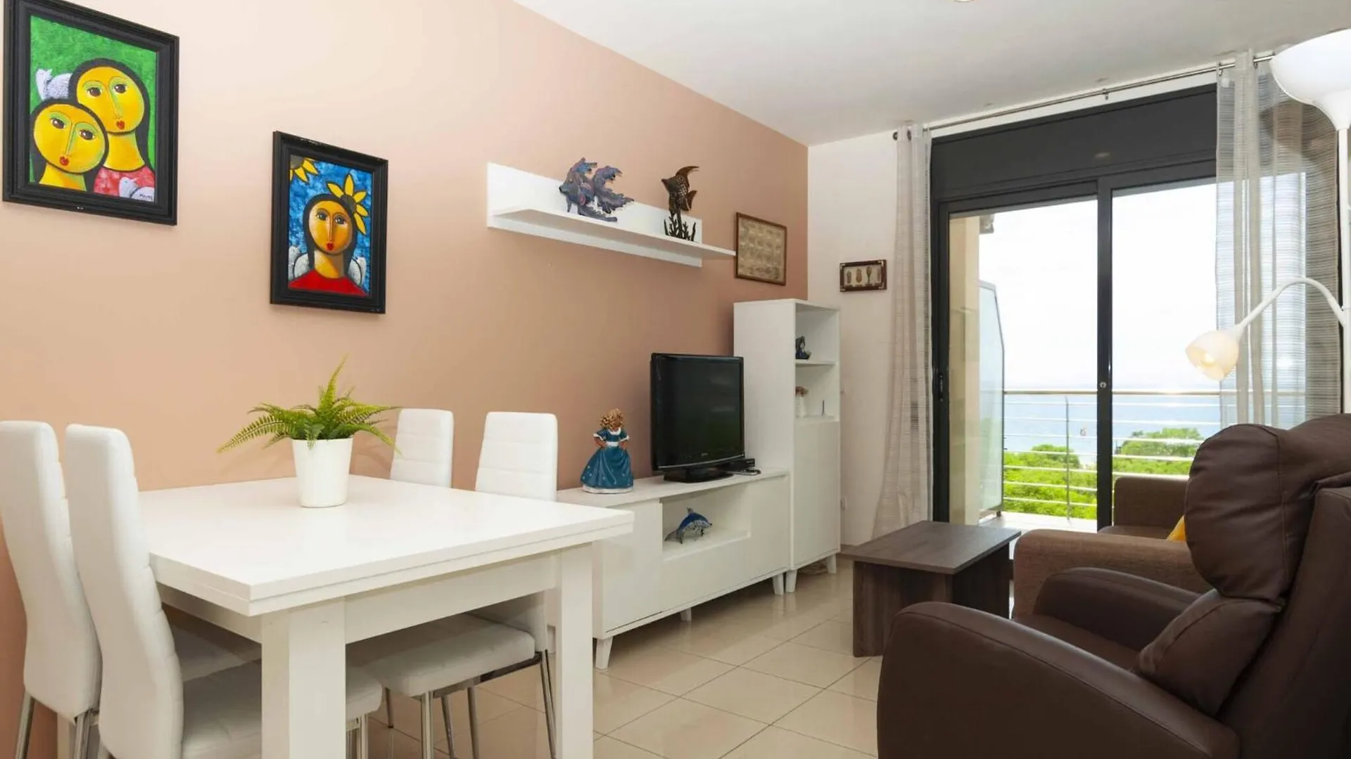 Garden-View Apartment In Roses Near Beach 0*,